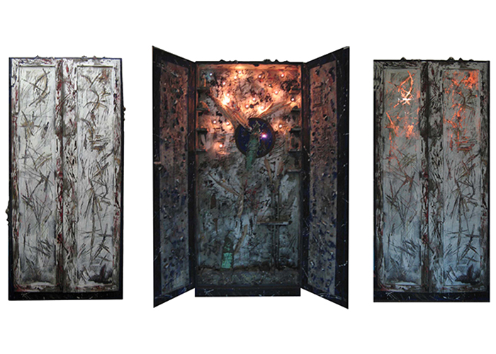 several stone tales • geschlossen 180 x 80 cm • geöffnet 180 x 160 cm • mit Licht  • Schrank, Acryl, mixed media